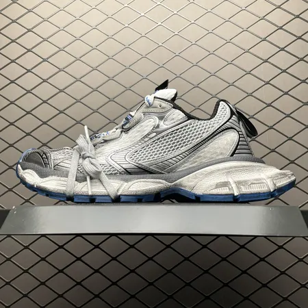 バレンシアガ スニーカー