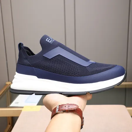 アルマーニ スニーカー