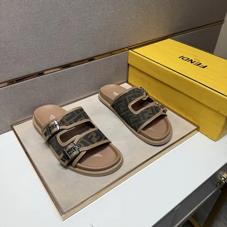 フェンディ スリッパ