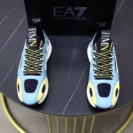 アルマーニ スニーカー