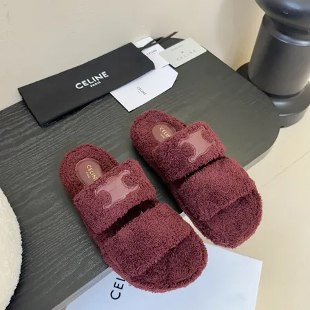 セリーヌ スリッパ