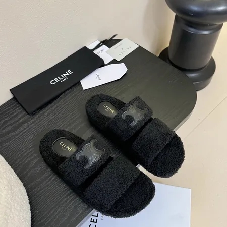 セリーヌ スリッパ