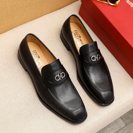 フェラガモ ビジネスシューズ