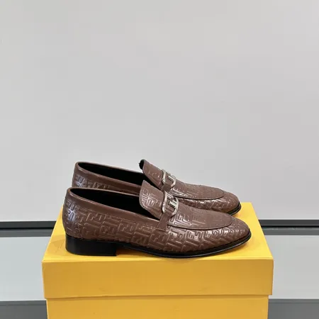 フェンディ ビジネスシューズ