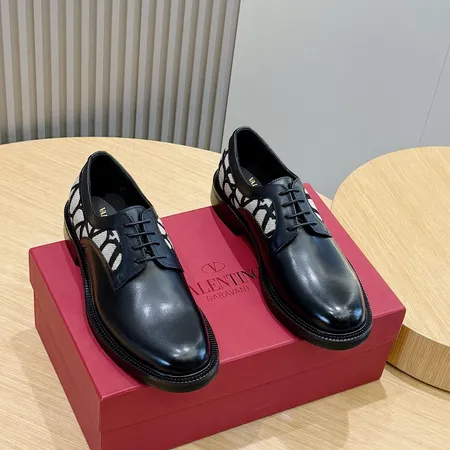 ヴァレンティノ ビジネスシューズ