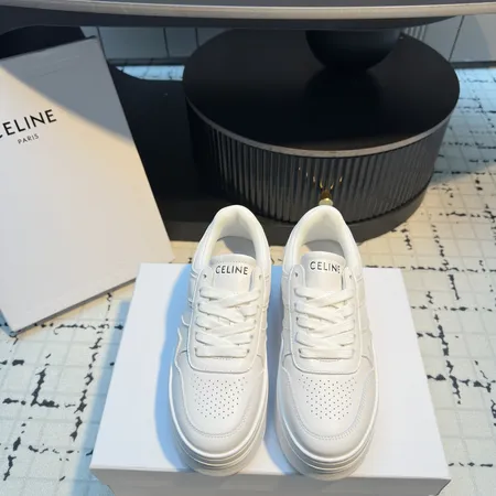 セリーヌ カジュアルシューズ