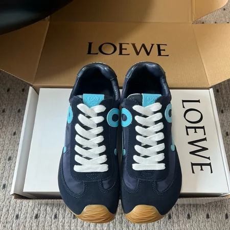 ロエベ スニーカー