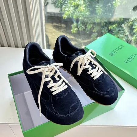 ボッテガ ヴェネタ スニーカー
