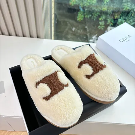 セリーヌ スリッパ