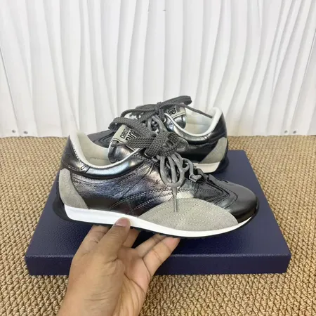 ディオール カジュアルシューズ