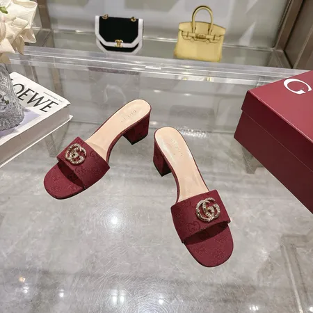 グッチ サンダル