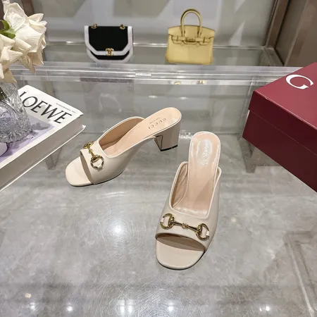 グッチ サンダル