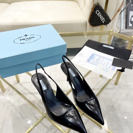 プラダ サンダル