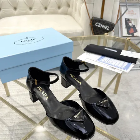 プラダ サンダル