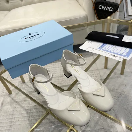プラダ サンダル