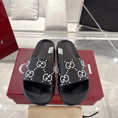 グッチ スリッパ