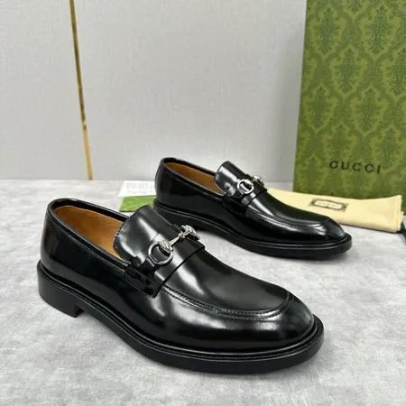 グッチ ビジネスシューズ