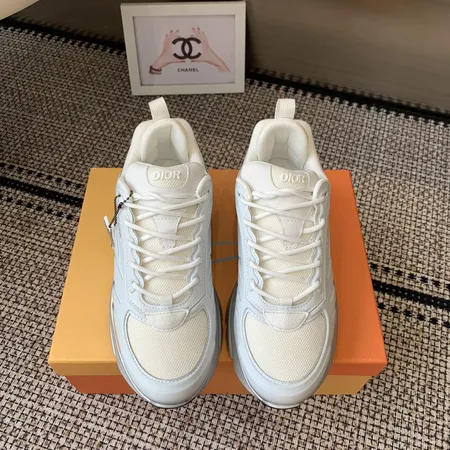 ディオール スニーカー
