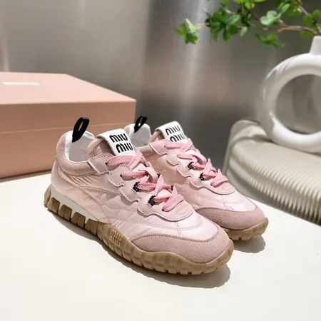 ミュウミュウ カジュアルシューズ