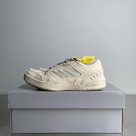 バレンシアガ カジュアルシューズ