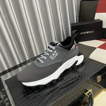 アルマーニ カジュアルシューズ