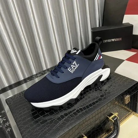 アルマーニ カジュアルシューズ