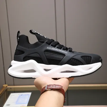 アルマーニ スニーカー