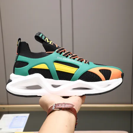 アルマーニ スニーカー