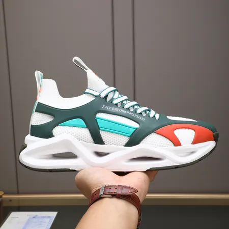 アルマーニ スニーカー