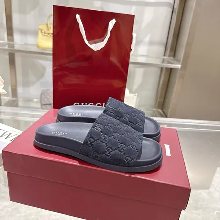 グッチ スリッパ