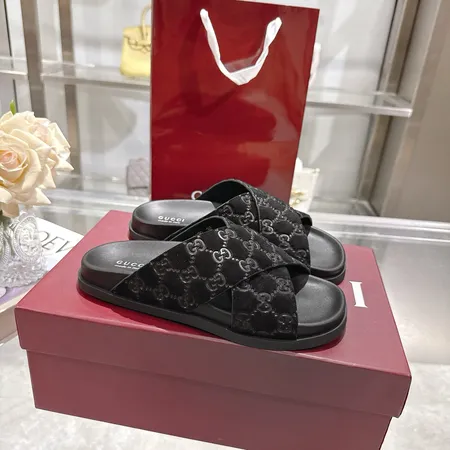 グッチ スリッパ