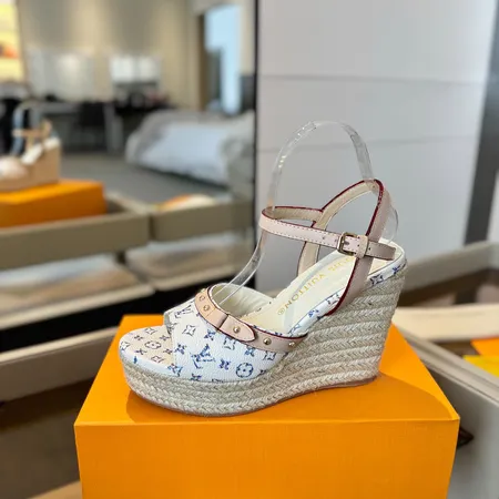 ルイヴィトン サンダル