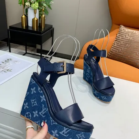 ルイヴィトン サンダル