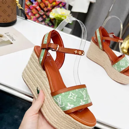 ルイヴィトン サンダル