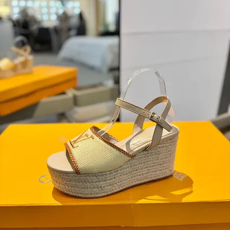 ルイヴィトン サンダル