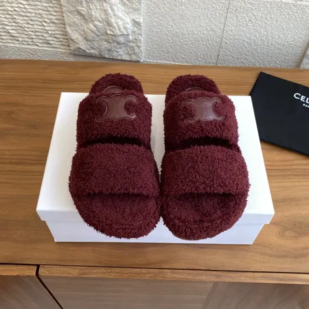 セリーヌ スリッパ