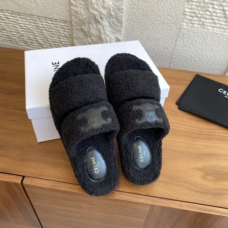 セリーヌ スリッパ