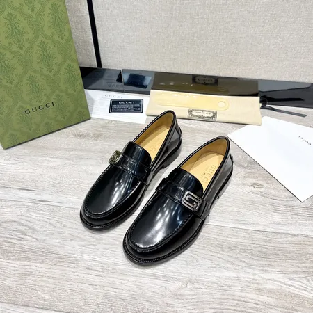 グッチ ビジネスシューズ