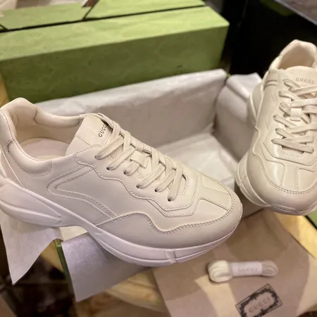 グッチ スニーカー