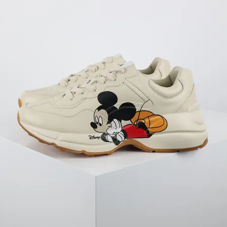 グッチ スニーカー