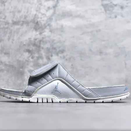 エアジョーダン スリッパ