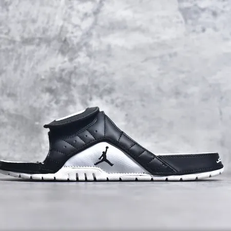 エアジョーダン スリッパ