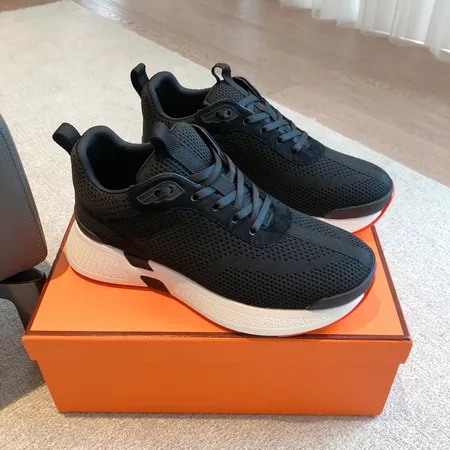 エルメス スニーカー