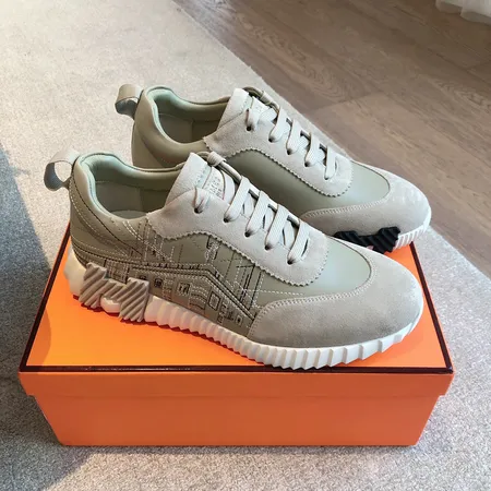 エルメス スニーカー