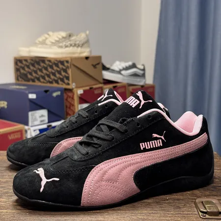 プーマ スニーカー