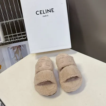 セリーヌ スリッパ