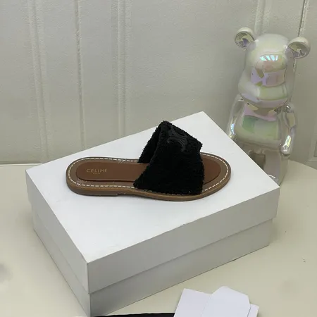 セリーヌ スリッパ