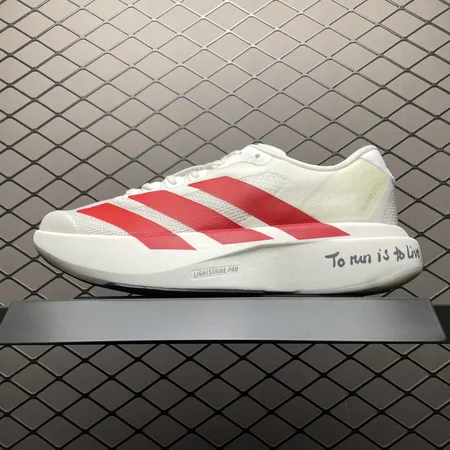 アディダス スニーカー