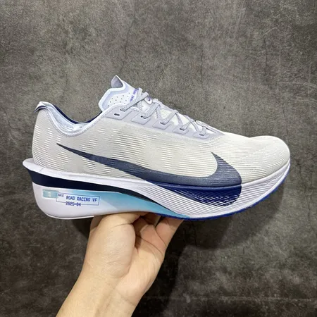 ナイキ スニーカー