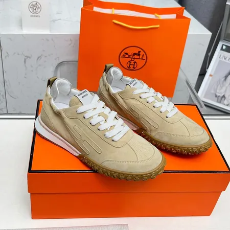 エルメス スニーカー